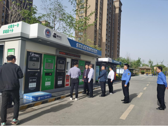 華展貓先生，智能垃圾分類設備廠家，定時定點生活垃圾投放點