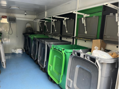 貓先生智能垃圾房，垃圾分類(lèi)設(shè)備廠家，定時(shí)定點(diǎn)垃圾收集點(diǎn)建設(shè)