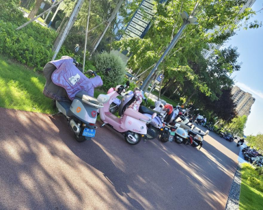 貓先生智能電動(dòng)車無線充電樁合作，垃圾分類設(shè)備廠家